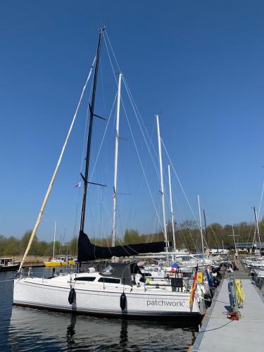 Unsere neue Brücke, auch für gößere Boote geeignet